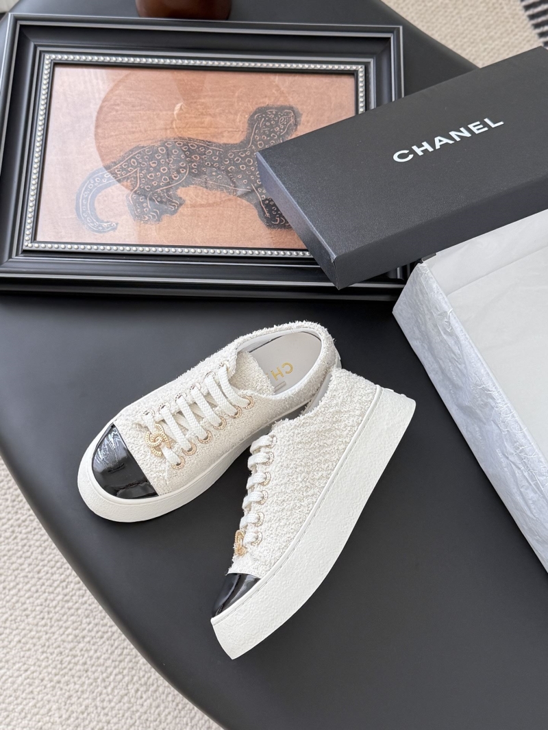 Ch**el sport shoes